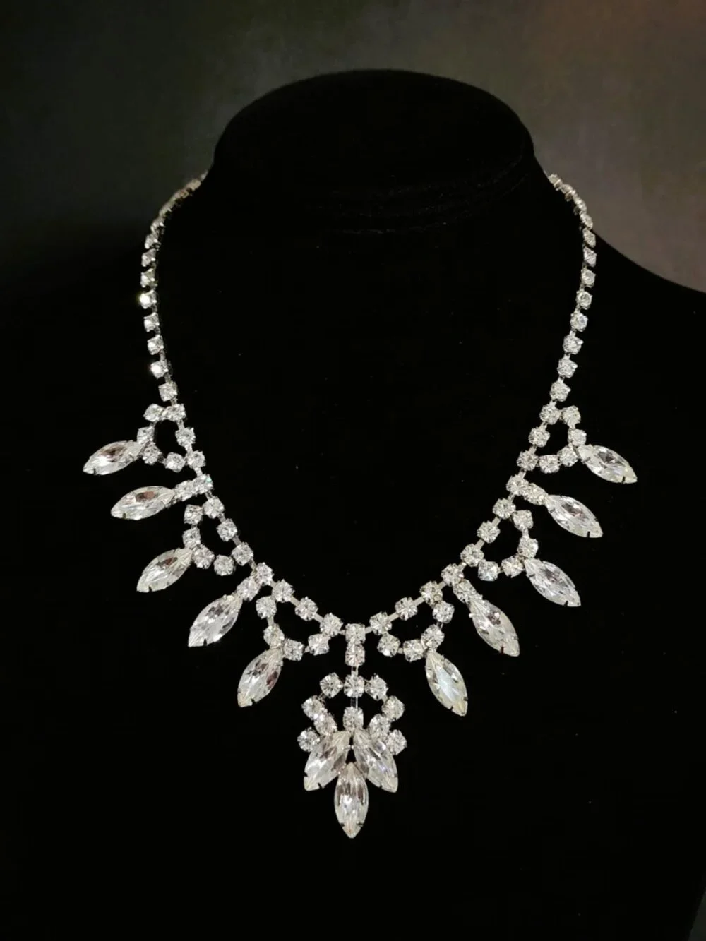 Vntg 50s Clear Rhinestone Bib Statement Necklace Silver Rhodium Plated Prong Set